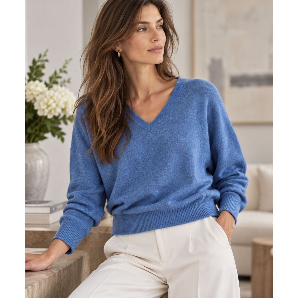 M Magaschoni Soft Blue V-Neck Dolman Sleeve Pullover Sweater - Size Medium NWOT